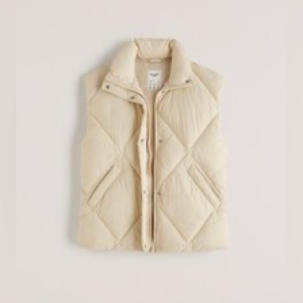 A&F Oversized Quilted Vest